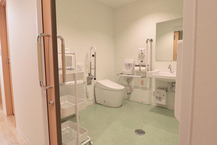 多目的トイレ